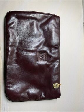 Vintage Anne‎ Klein Burgundy Leather Zip Clutch with Gold Accent